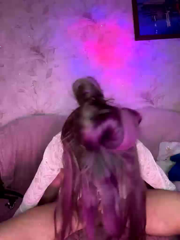 VIP17CoupleDream Cam Model Chat January 16, 2026