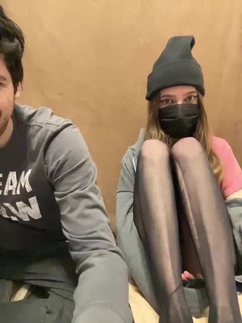 zaebokroom999 Cam Model Chat January 16, 2026