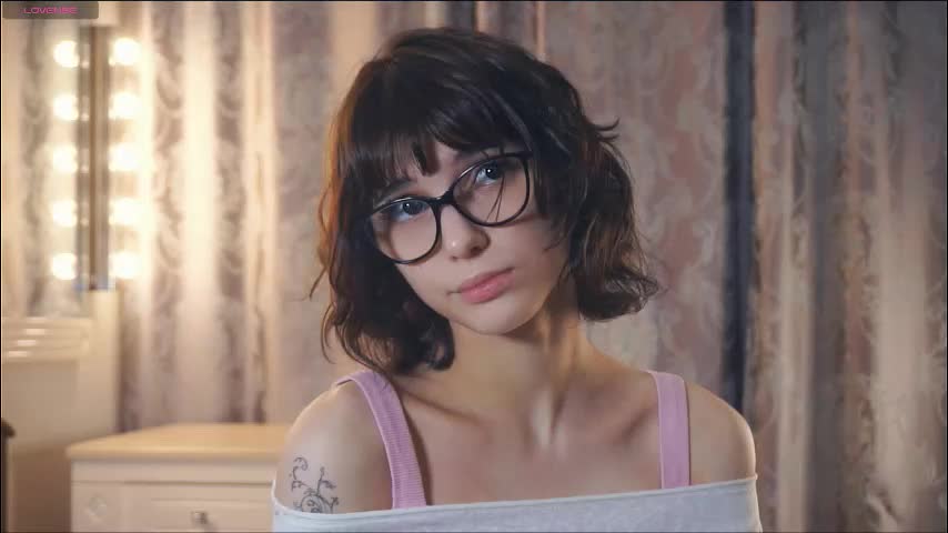 odettehatt Cam Model Chat January 17, 2026