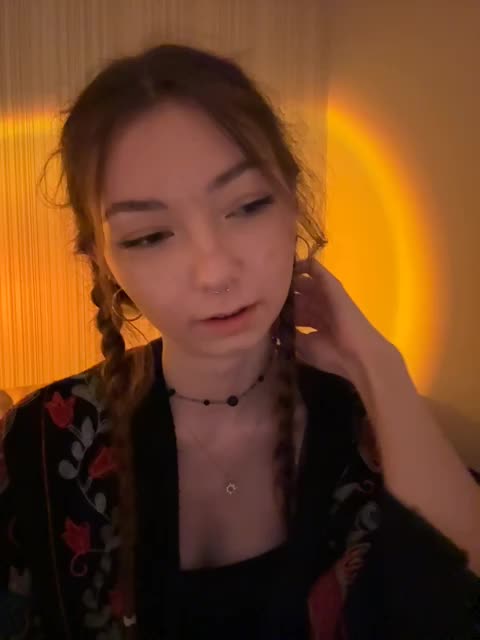 ShyAlya Cam Model Chat January 17, 2026