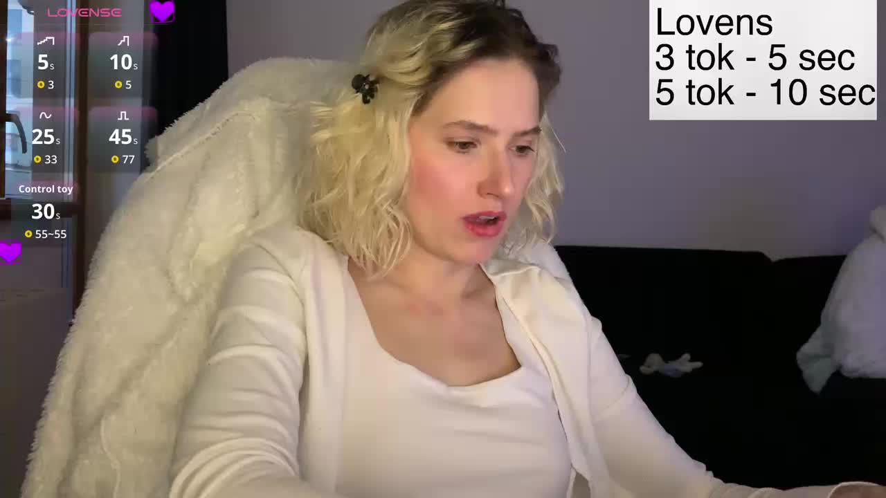 Sexy-Sweets Cam Model Chat January 17, 2026