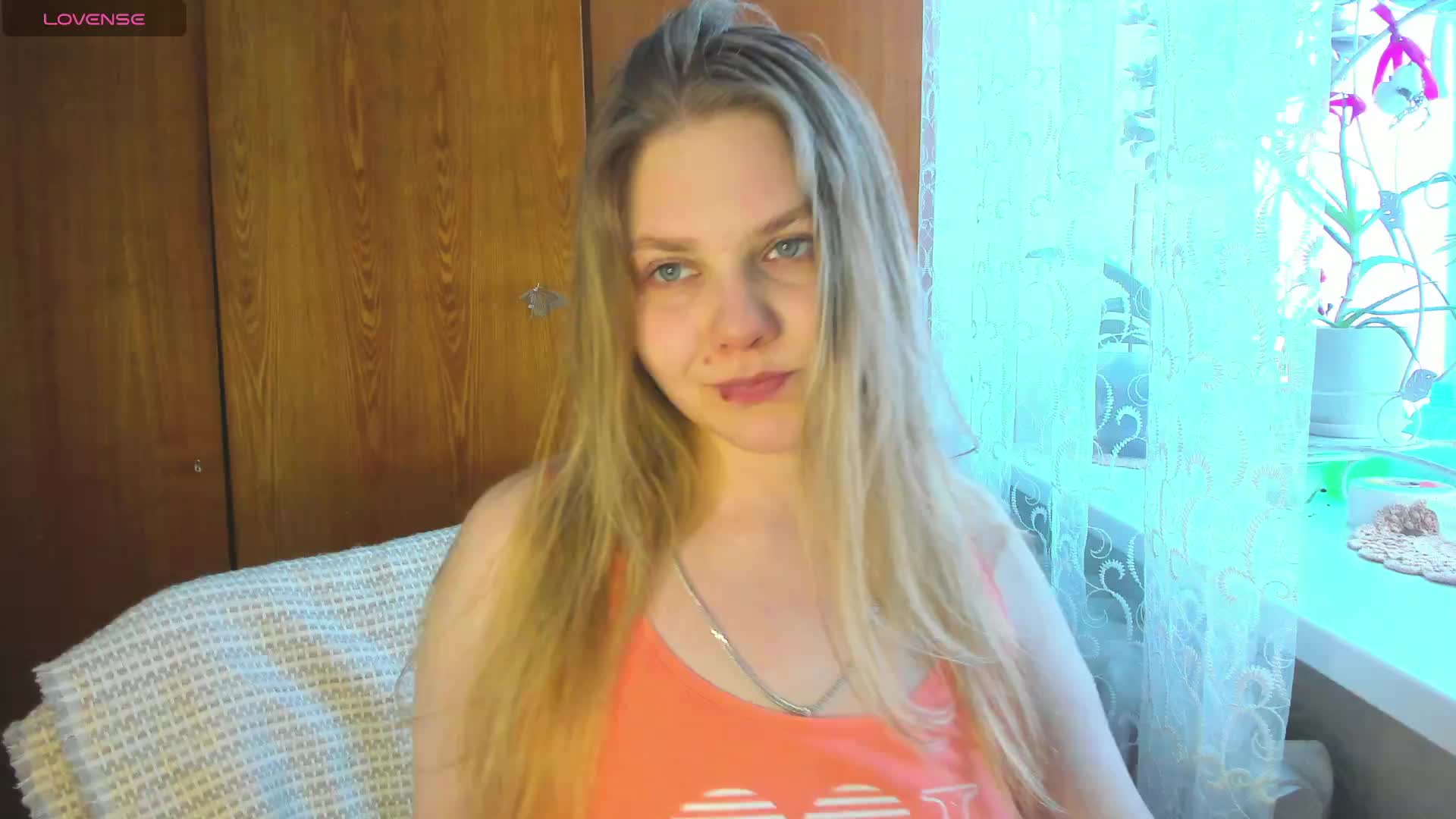 Emma-Frizea Cam Model Chat January 17, 2026