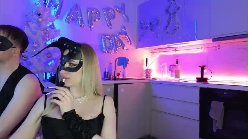 sofyandmike Cam Model Chat January 17, 2026