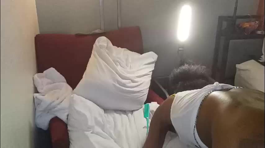 kibrombariu45 Cam Model Chat January 17, 2026