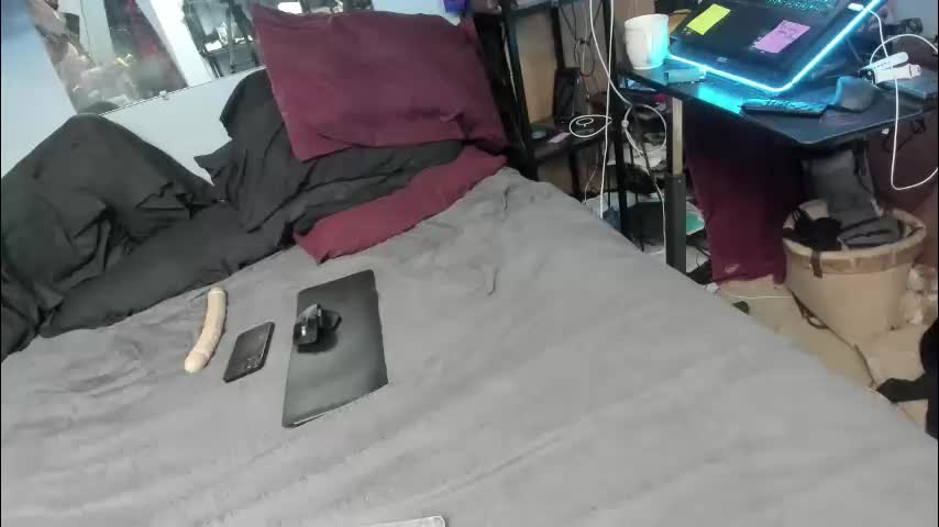 pink_black Cam Model Chat January 17, 2026