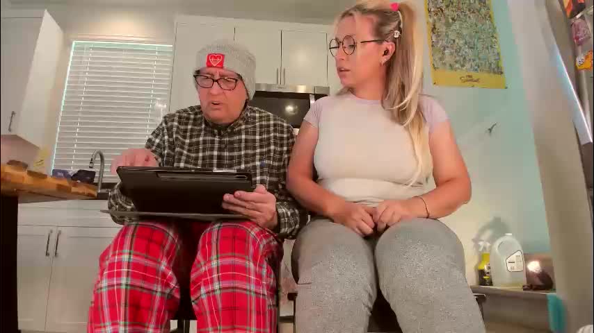 realtoxxxmaria Cam Model Chat January 18, 2026