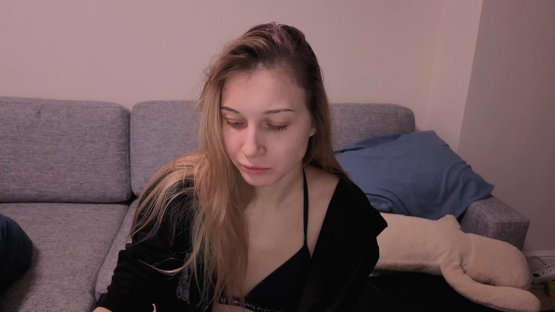 LindaLukas Cam Model Chat January 18, 2026