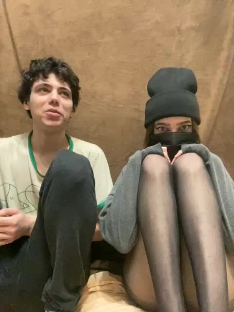 zaebokroom999 Cam Model Chat January 18, 2026