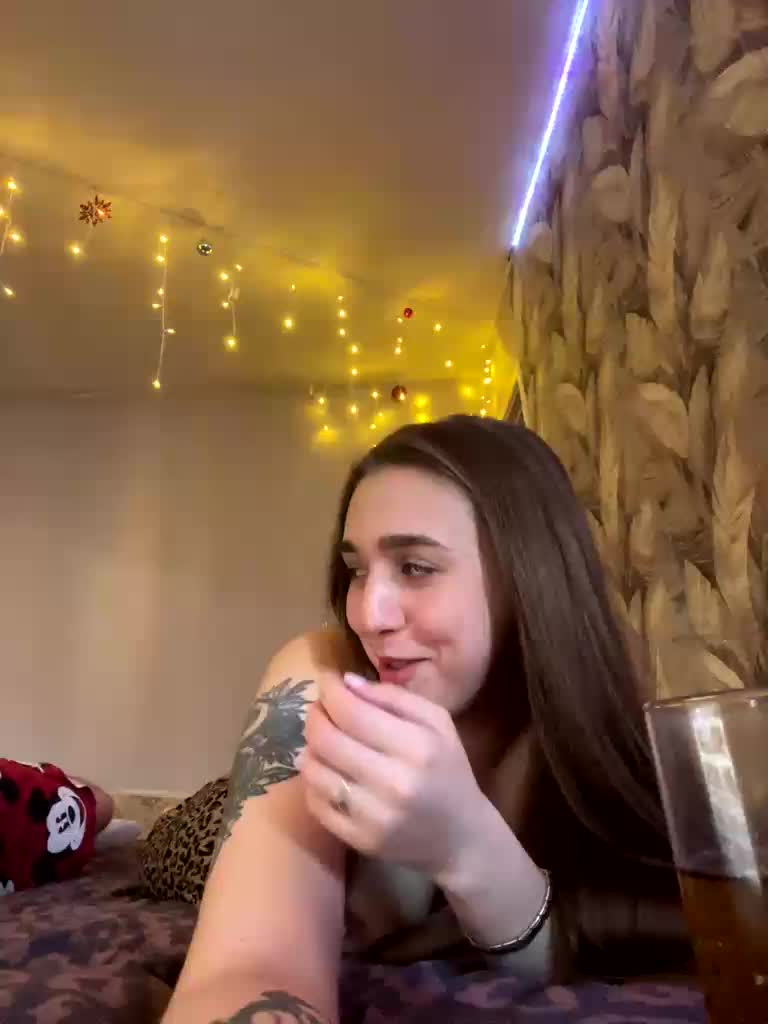 WildLoversOne Cam Model Chat January 18, 2026