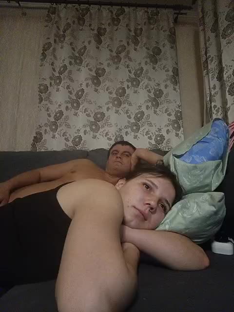 UAlinas2003 Cam Model Chat January 18, 2026