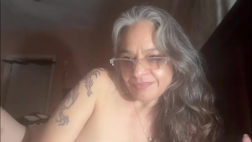 degeneratesaint Cam Model Chat January 18, 2026