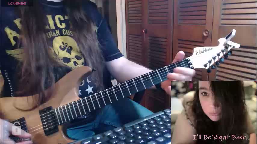 livewifecambjs Cam Model Chat January 18, 2026