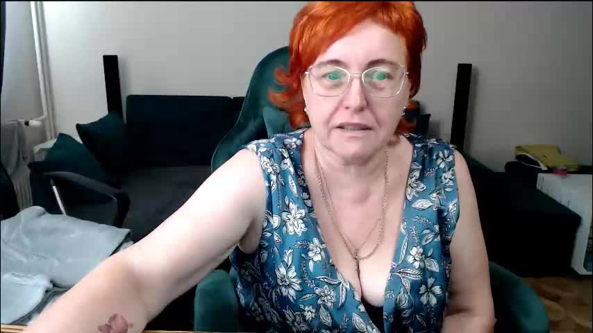 joannaandneighbour Cam Model Chat January 18, 2026