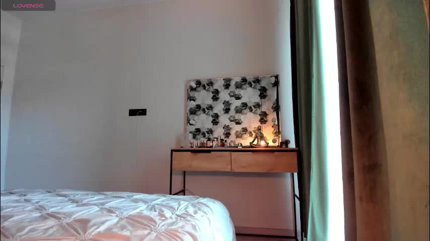 selena_rase Cam Model Chat January 19, 2026