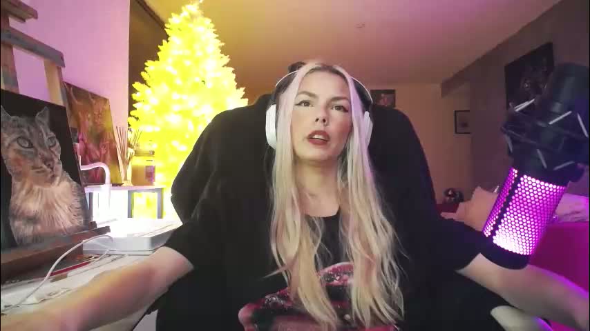 tinykylie Cam Model Chat January 19, 2026