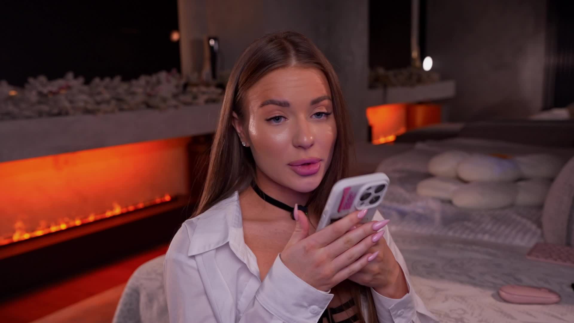 AlexisGrays Cam Model Chat January 19, 2026