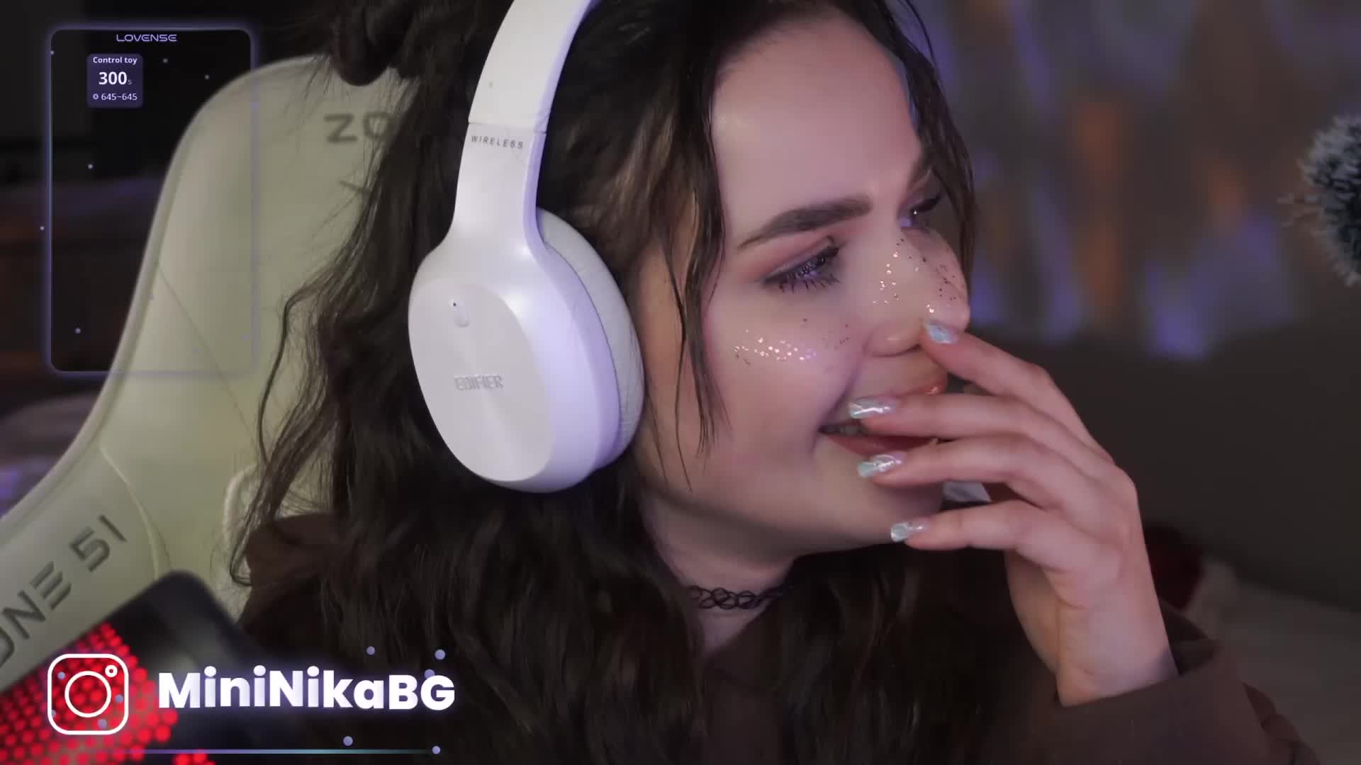 MiniNika Cam Model Chat January 19, 2026