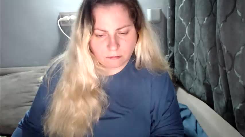 candycream74 Cam Model Chat January 19, 2026