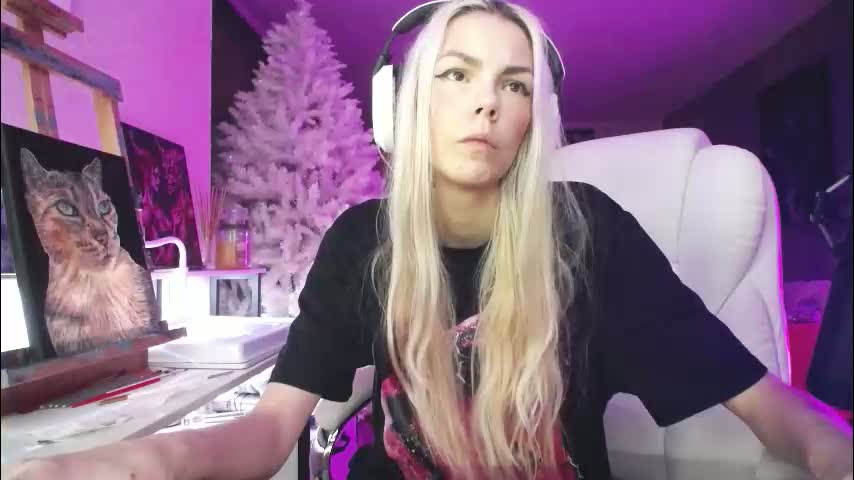 tinykylie Cam Model Chat January 19, 2026