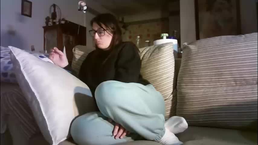 lolahueso Cam Model Chat January 19, 2026