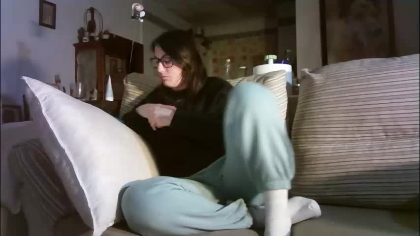 lolahueso Cam Model Chat January 19, 2026