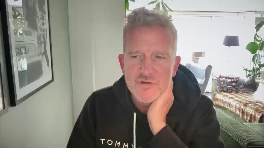 eronas74 Cam Model Chat January 19, 2026