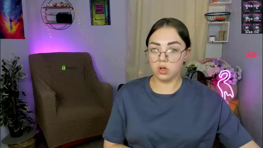 kiki_swan Cam Model Chat January 19, 2026