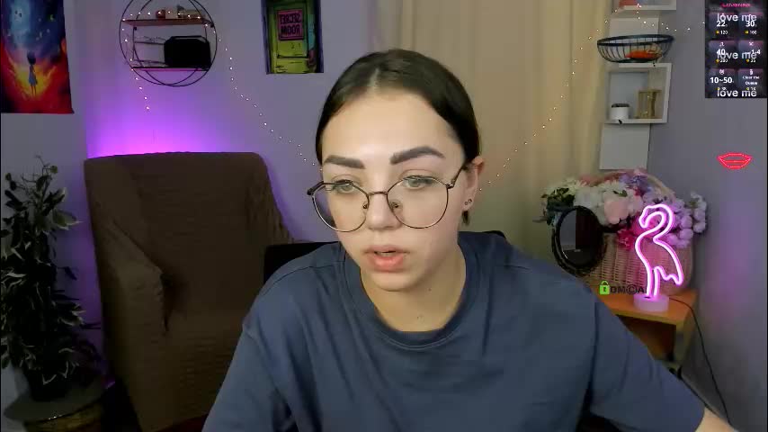 kiki_swan Cam Model Chat January 19, 2026