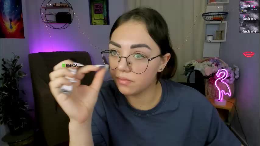 kiki_swan Cam Model Chat January 19, 2026