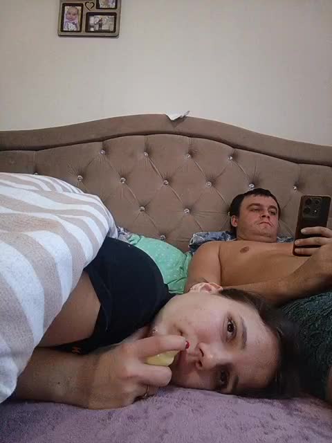 UAlinas2003 Cam Model Chat January 20, 2026