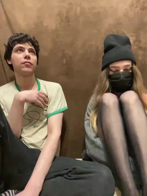 zaebokroom999 Cam Model Chat January 20, 2026