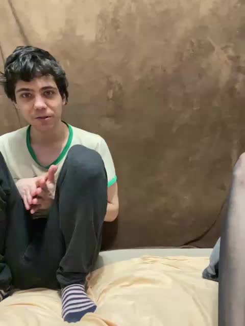 zaebokroom999 Cam Model Chat January 20, 2026