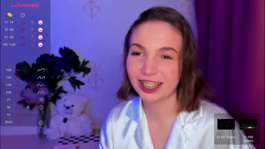 kindhazelhere_ Cam Model Chat January 20, 2026