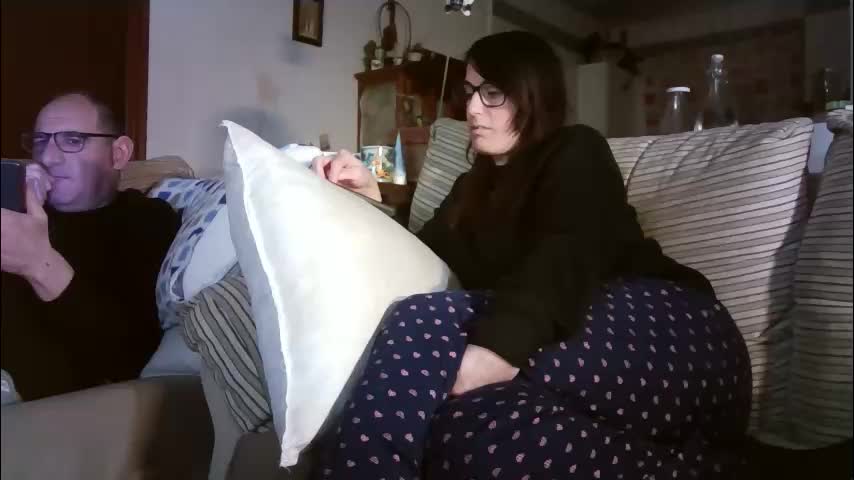 lolahueso Cam Model Chat January 20, 2026