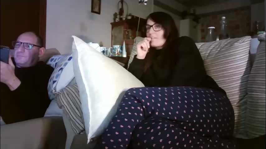 lolahueso Cam Model Chat January 20, 2026