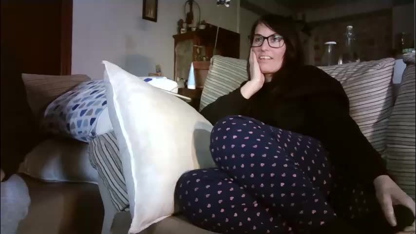 lolahueso Cam Model Chat January 20, 2026