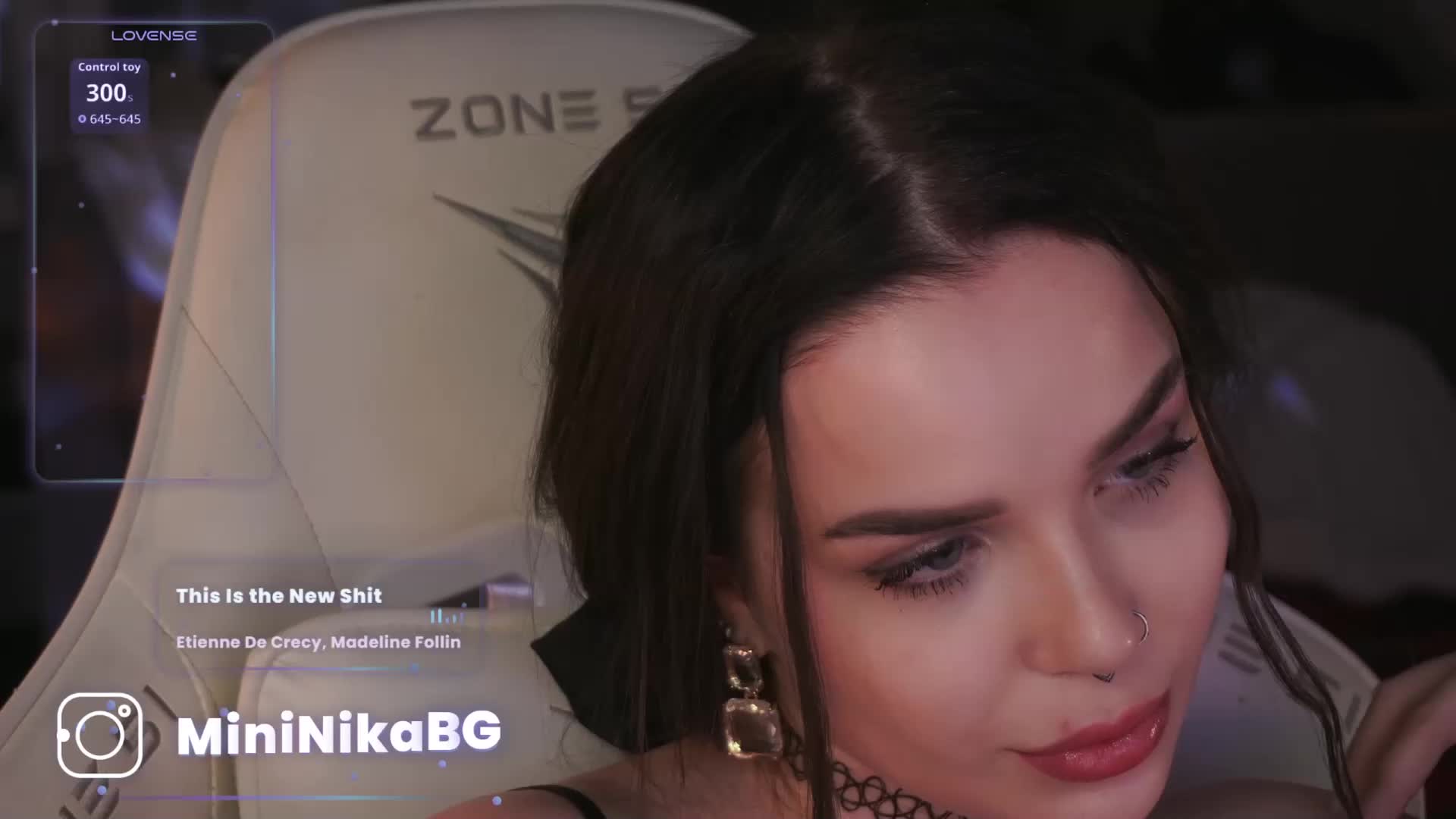 MiniNika Cam Model Chat January 21, 2026