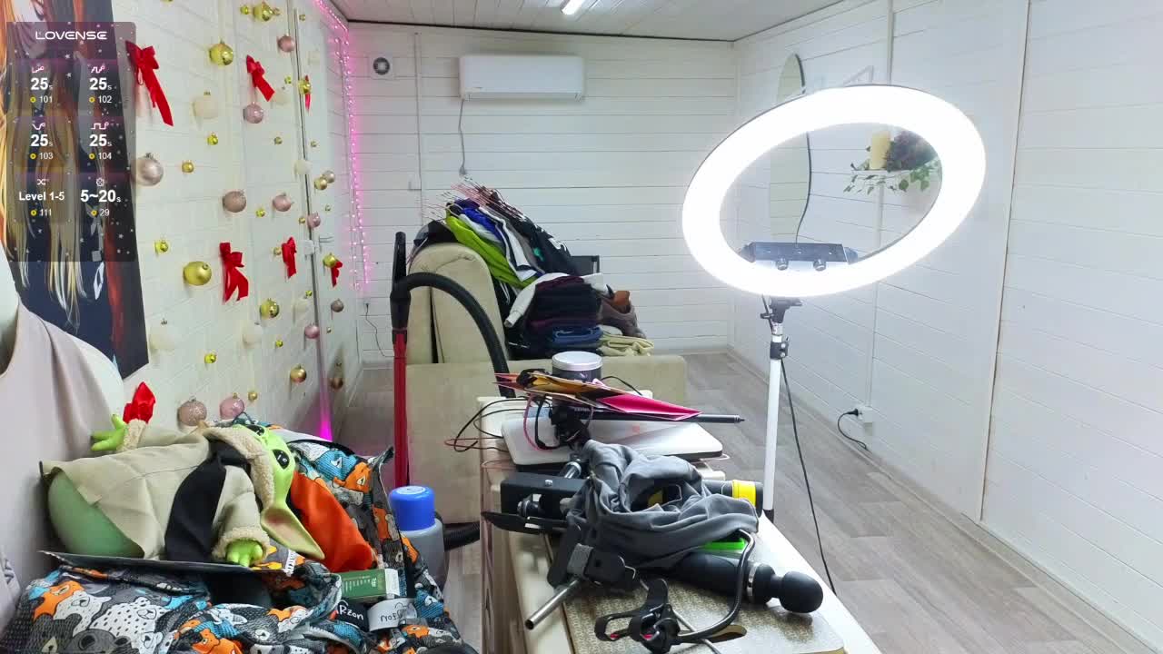 misss-vikki Cam Model Chat January 21, 2026