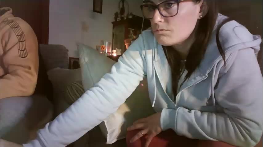 lolahueso Cam Model Chat January 22, 2026