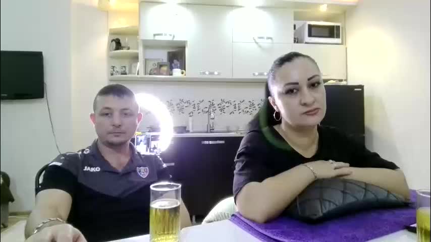 best_ass2000 Cam Model Chat January 22, 2026