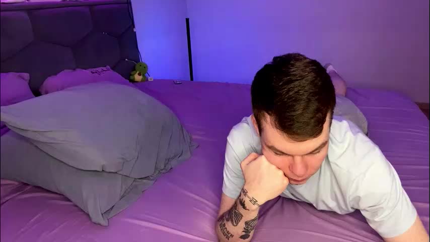 julielourens Cam Model Chat January 22, 2026