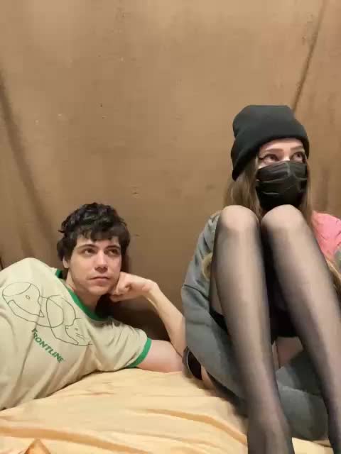 zaebokroom999 Cam Model Chat January 22, 2026