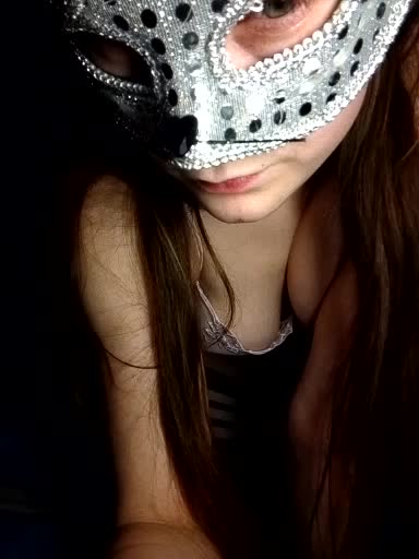 Lisenok_ Cam Model Chat January 22, 2026