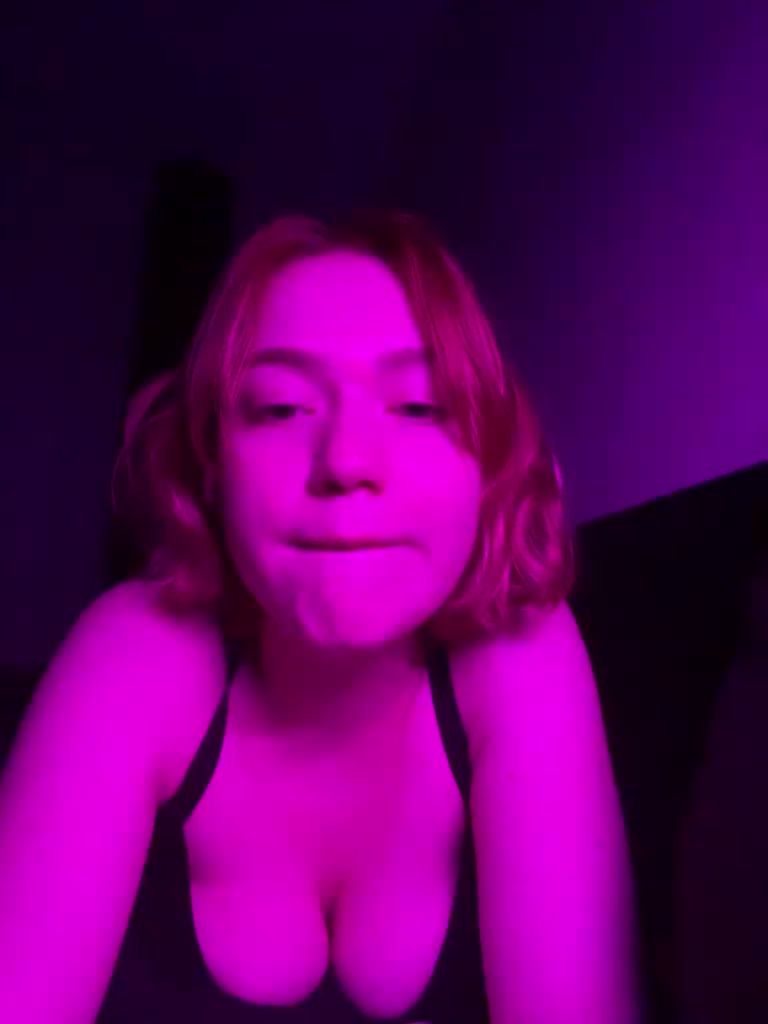 Alexandra-113 Cam Model Chat January 22, 2026