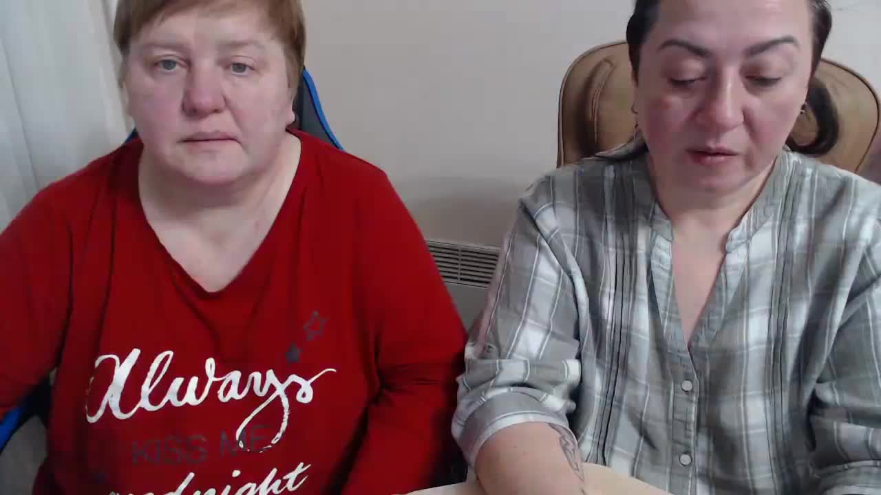 XMollyJaneEX Cam Model Chat January 23, 2026