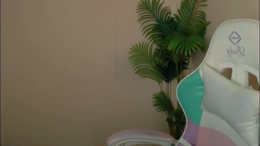 vivien_leight Cam Model Chat January 24, 2026