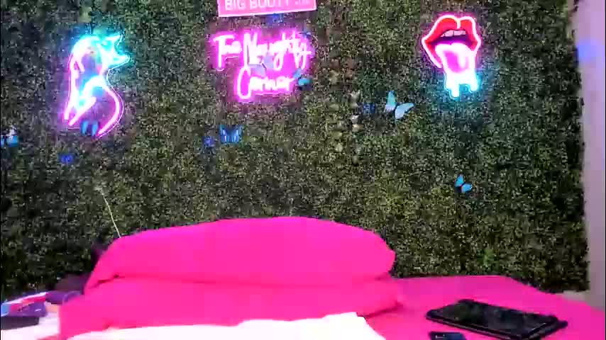 bigbuttsarena Cam Model Chat January 24, 2026