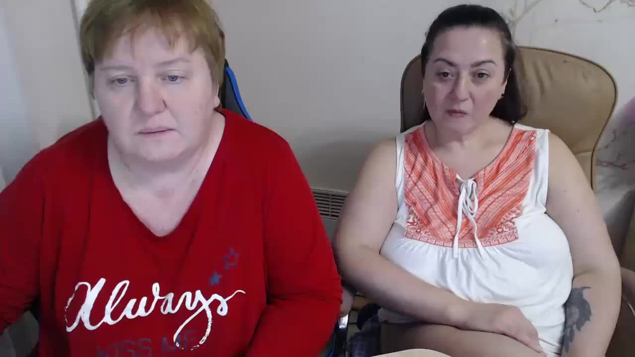 XMollyJaneEX Cam Model Chat January 24, 2026