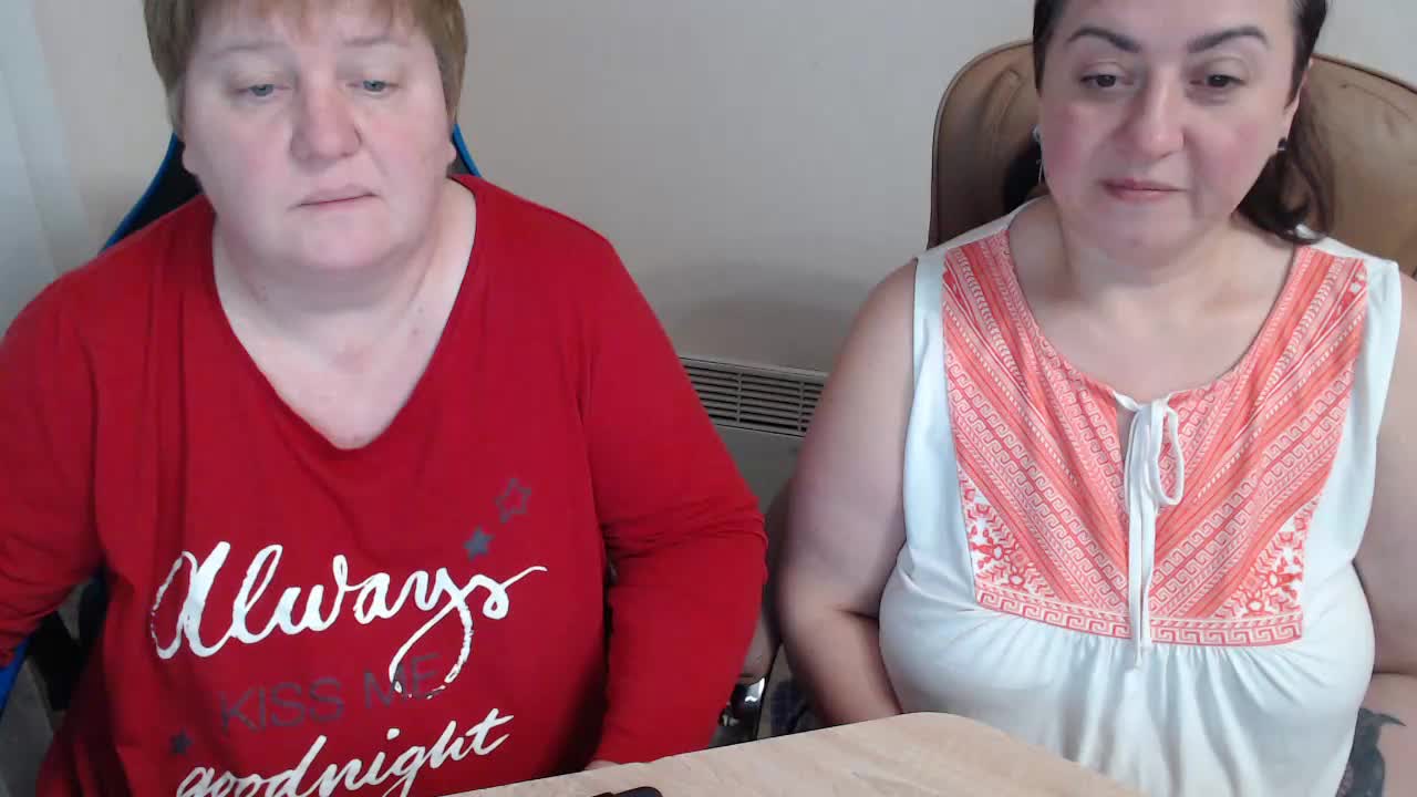 XMollyJaneEX Cam Model Chat January 24, 2026