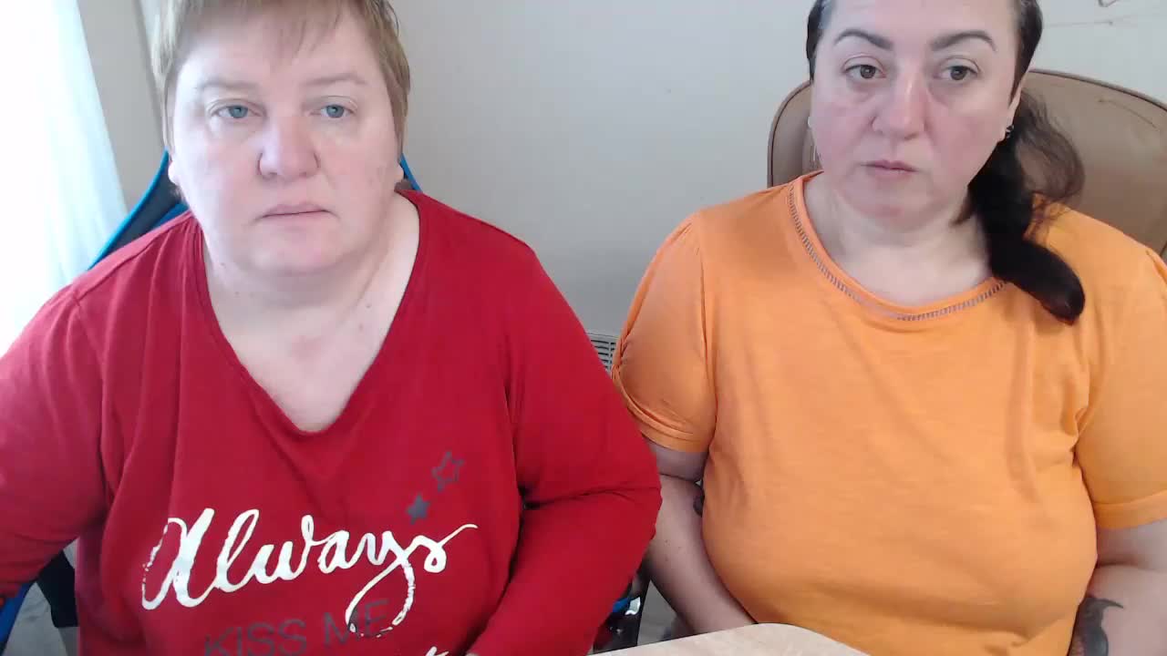 XMollyJaneEX Cam Model Chat January 24, 2026